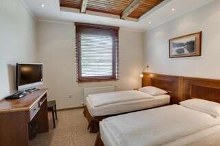 Отель Aparjods Сигулда Двухместный номер эконом-класса с 1 кроватью или 2 отдельными кроватями-4